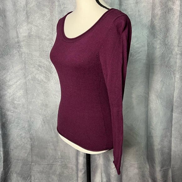 Massini Burgundy Long Sleeve Wide Scoop Neck Lightweight Sweater - size Small - Picture 3 of 9
